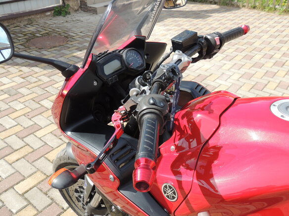 2009 Yamaha FZ1, красный, 630000 рублей - вид 9