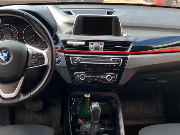 2016 BMW X1 20i xDrive II (F48), чёрный - вид 7