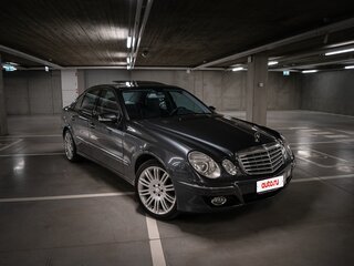 2008 Mercedes-Benz E-Класс 200 III (W211, S211) Рестайлинг, серебристый, 1800000 рублей, вид 3