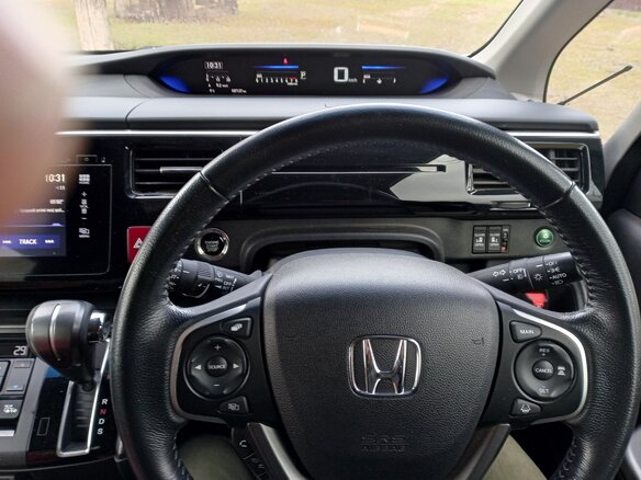 2015 Honda Stepwgn Spada V, белый, 1850000 рублей - вид 6