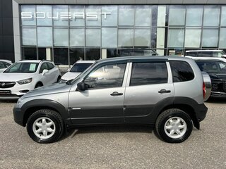 2013 Chevrolet Niva I Рестайлинг, серебристый, 649000 рублей, вид 4