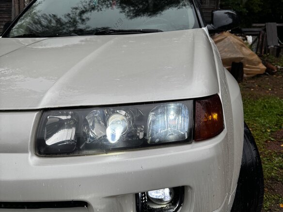 2002 Saturn VUE I, белый - вид 2