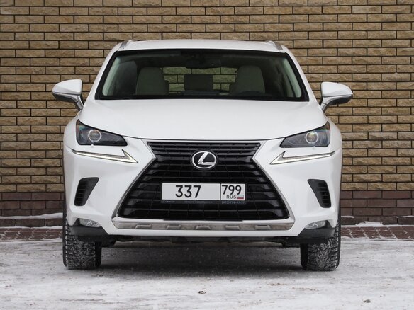2017 Lexus NX 200 I Рестайлинг, белый - вид 1