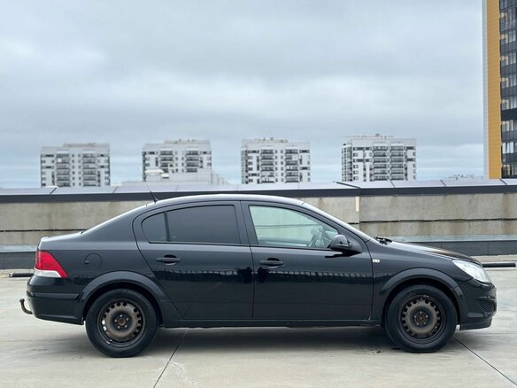 2012 Opel Astra H Рестайлинг, чёрный - вид 5