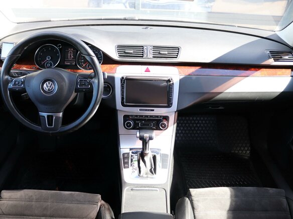 2010 Volkswagen Passat B6, чёрный - вид 13