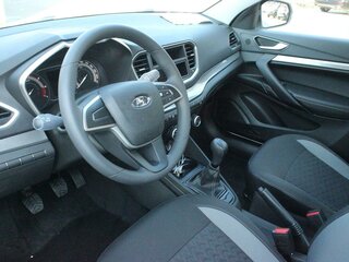 2026 Lada (ВАЗ) Vesta I Рестайлинг (NG), белый, 1581000 рублей, вид 5