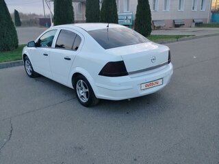 2011 Opel Astra H Рестайлинг, белый, 620000 рублей, вид 3