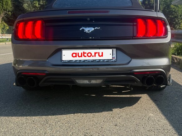 2019 Ford Mustang VI Рестайлинг, серый, 2550000 рублей - вид 3