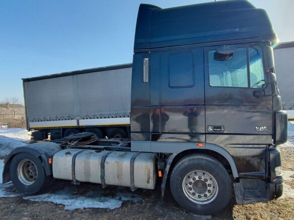 2005 DAF 95XF, чёрный, 2000000 рублей - вид 6
