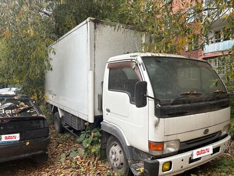 2002 Nissan Cabstar, белый, 2100000 рублей, вид 4