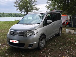 2009 Nissan Serena III (C25), серебристый, 1050000 рублей, вид 1