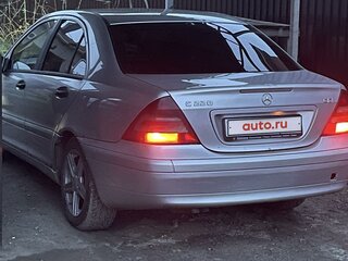 2001 Mercedes-Benz C-Класс 200 II (W203), серебристый, 530000 рублей, вид 5