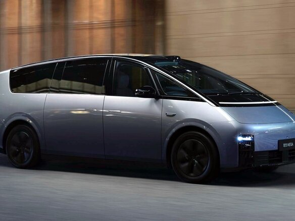 2024 Li Auto (Lixiang) Mega I, серебристый - вид 6