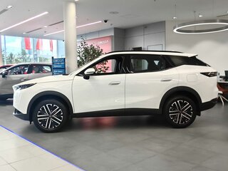 2026 Omoda C7, чёрный, 3308980 рублей, вид 3