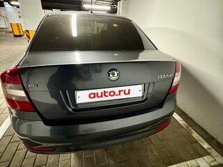 2012 Skoda Octavia II (A5) Рестайлинг, серый, 730000 рублей, вид 3