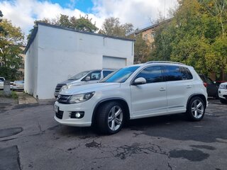 2014 Volkswagen Tiguan I Рестайлинг, белый, 2100000 рублей, вид 1