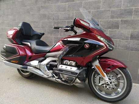 2019 Honda GL 1800 Gold Wing, красный, 2299000 рублей, вид 4
