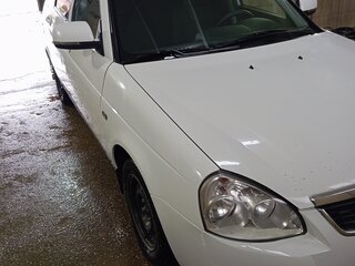 2015 Lada (ВАЗ) Priora I Рестайлинг, белый, 750000 рублей, вид 2