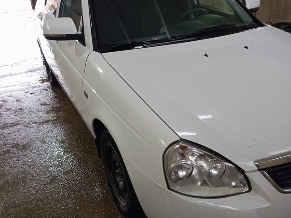 2015 Lada (ВАЗ) Priora I Рестайлинг, белый, 750000 рублей - вид 1