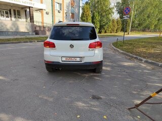 2011 Volkswagen Tiguan I Рестайлинг, белый, 876000 рублей, вид 3