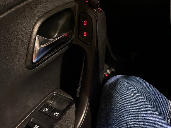 2014 Volkswagen Polo V, красный, 999999 рублей - вид 16