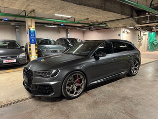 2019 Audi RS 4 IV (B9), серебристый, 5500000 рублей, вид 1