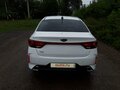 2021 Kia Rio IV Рестайлинг, белый, 1150000 рублей - вид 2