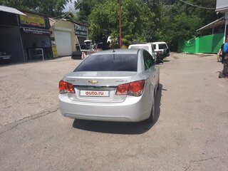 2010 Chevrolet Cruze I, серебристый, 600000 рублей, вид 4