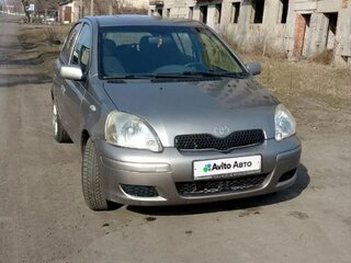 2004 Toyota Yaris I Рестайлинг, серый, 420000 рублей, вид 3