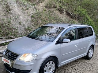 2007 Volkswagen Touran I Рестайлинг, серебристый, 1200000 рублей, вид 4