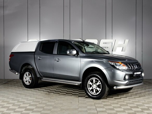 2017 Mitsubishi L200 V, серый, 2000000 рублей
