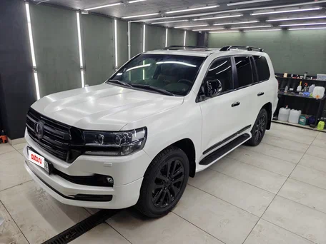 2018 Toyota Land Cruiser 200 Series Рестайлинг 2, белый, 8700000 рублей, вид 1