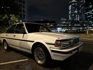 1988 Toyota Mark II V (X70), белый, 937000 рублей, вид 3