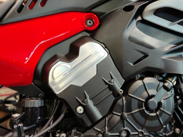 2025 Ducati Diavel V4, красный, 3600000 рублей - вид 10