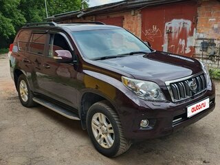 2011 Toyota Land Cruiser Prado 150 Series, пурпурный, 3200000 рублей, вид 3