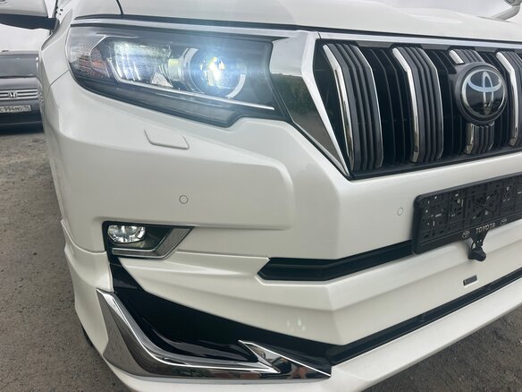 2021 Toyota Land Cruiser Prado 150 Series Рестайлинг 3, белый, 5700000 рублей - вид 12