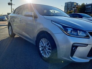 2017 Kia Rio IV, серебристый, 1195000 рублей, вид 5