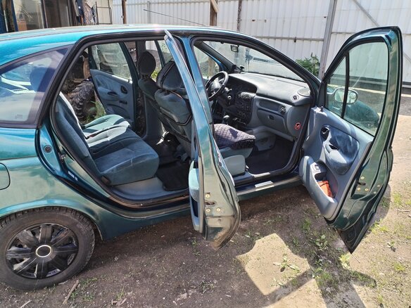 1996 Renault Scenic I, зелёный, 250000 рублей - вид 11