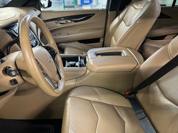 2017 Cadillac Escalade IV, чёрный, 4990000 рублей - вид 14