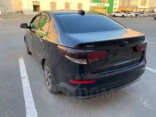 2016 Kia Rio III Рестайлинг, чёрный, 1300000 рублей, вид 5