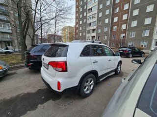 2017 Kia Sorento II Рестайлинг, белый, 2300000 рублей, вид 4