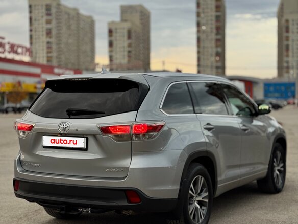 2016 Toyota Highlander III (XU50), серый, 2690000 рублей - вид 3