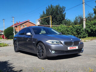 2010 BMW 5 серии 523i VI (F10/F11/F07), серый, 1700000 рублей, вид 4