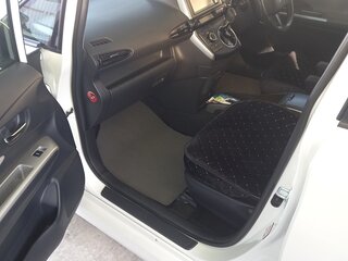 2011 Toyota Wish II, чёрный, 1500000 рублей, вид 5