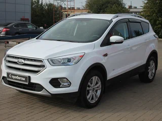 2018 Ford Kuga II Рестайлинг, белый, 1855000 рублей, вид 1