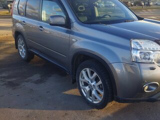 2012 Nissan X-Trail II Рестайлинг, серебристый, 1270000 рублей, вид 2