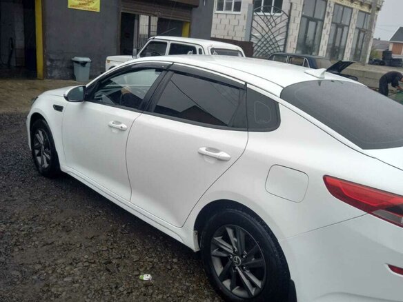 2019 Kia Optima IV Рестайлинг, белый, 1500000 рублей - вид 7