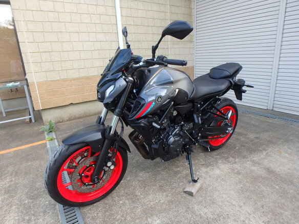 2021 Yamaha MT-07 (FZ-07), серебристый, 890000 рублей - вид 9