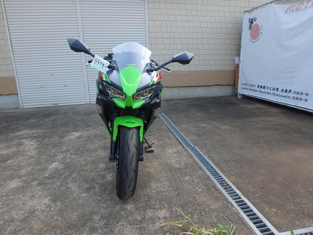 2024 Kawasaki Ninja 650, зелёный, 880000 рублей, вид 4