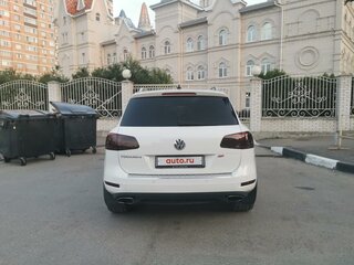 2010 Volkswagen Touareg II, белый, 2450000 рублей, вид 5
